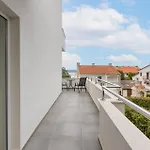 1 Bedroom Stunning In