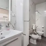 1 Bedroom Stunning In *