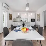 Apartament 1 Bedroom Stunning In Dramalj