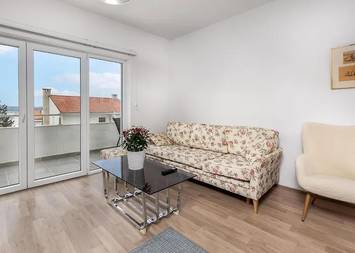 1 Bedroom Stunning In