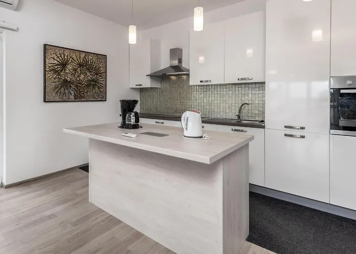 1 Bedroom Stunning In * Dramalj